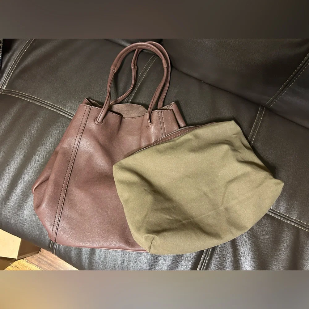Brown Solid‎ Tote Shoulder Bag Zip Closure Removable Pouch Pockets